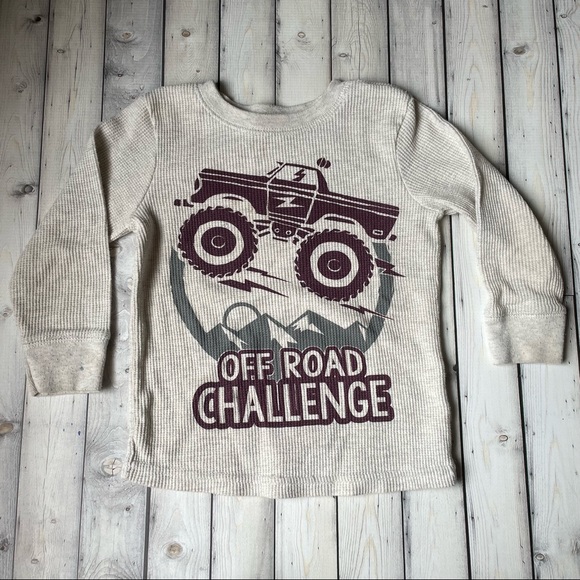 Four 2T long sleeved vehicle tops - Picture 4 of 13